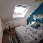 Les Pommiers Duplex Cosy Confort Mitoyen D'une Maison Neuve Avec Terrasse Entree Independante Parking 5 Mn De Bayeux Et 10 Mn Du Debarquement Apartman *