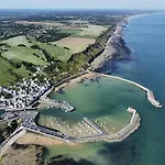 Les Pommiers Duplex Cosy Confort Mitoyen D'une Maison Neuve Avec Terrasse Entree Independante Parking 5 Mn De Bayeux Et 10 Mn Du Debarquement شقة Sommervieu