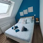 Les Pommiers Duplex Cosy Confort Mitoyen D'une Maison Neuve Avec Terrasse Entree Independante Parking 5 Mn De Bayeux Et 10 Mn Du Debarquement شقة