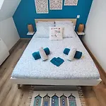 شقة Les Pommiers Duplex Cosy Confort Mitoyen D'une Maison Neuve Avec Terrasse Entree Independante Parking 5 Mn De Bayeux Et 10 Mn Du Debarquement *