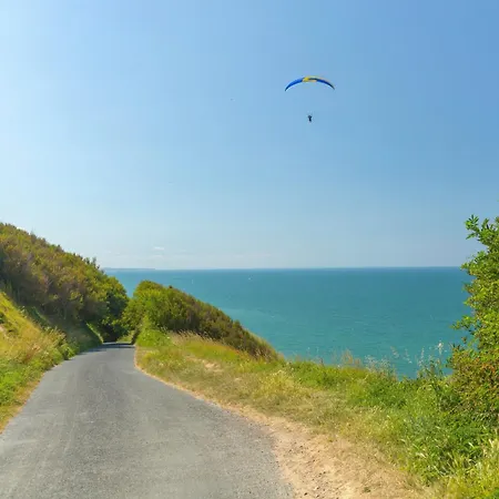 Les Pommiers Duplex Cosy Confort Dans Maison Neuve Avec Terrasse Entree Independante Parking 5 Mn De Bayeux Et 10 Mn Du Debarquement * Sommervieu