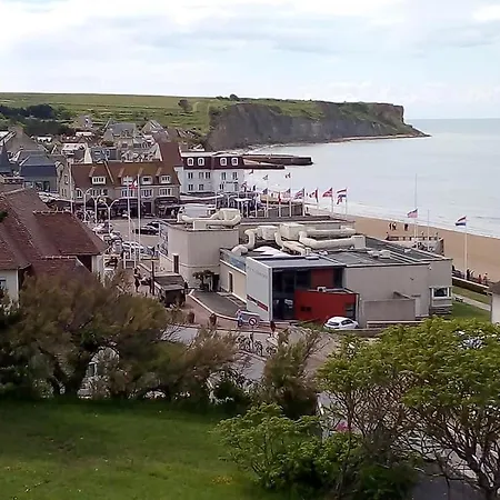 Duplex Cosy: Bayeux Getaway With Terrace * Sommervieu