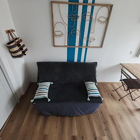 Les Pommiers Duplex Cosy Confort Mitoyen D'une Maison Neuve Avec Terrasse Entree Independante Parking 5 Mn De Bayeux Et 10 Mn Du Debarquement شقة Sommervieu
