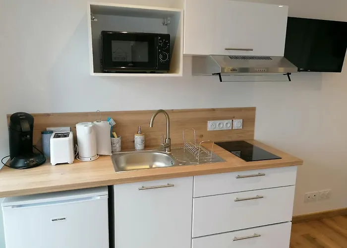 Διαμέρισμα Les Pommiers Duplex Cosy Confort Mitoyen D'une Maison Neuve Avec Terrasse Entree Independante Parking 5 Mn De Bayeux Et 10 Mn Du Debarquement