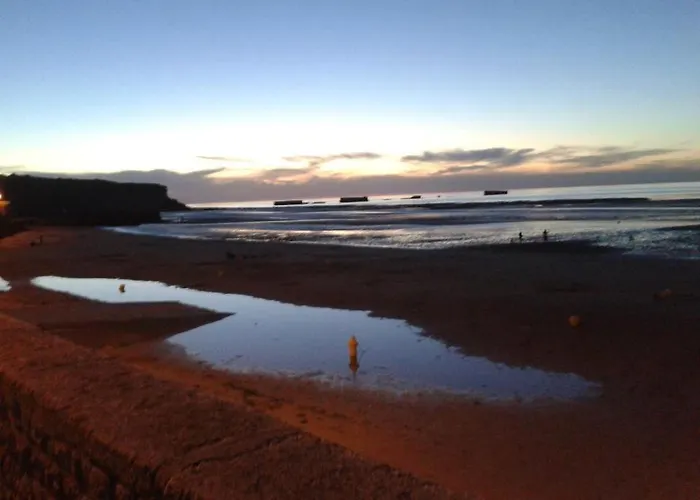Les Pommiers Duplex Cosy Confort Mitoyen D'une Maison Neuve Avec Terrasse Entree Independante Parking 5 Mn De Bayeux Et 10 Mn Du Debarquement Sommervieu