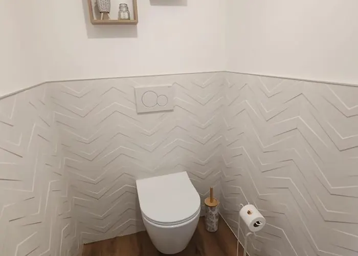 Les Pommiers Duplex Cosy Confort Mitoyen D'une Maison Neuve Avec Terrasse Entree Independante Parking 5 Mn De Bayeux Et 10 Mn Du Debarquement * Sommervieu